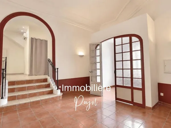 Saint Just 13013- Local commercial climatisé 75m²