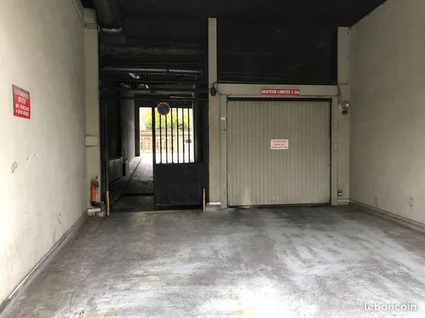 Box / Parking Ave Reille 75014