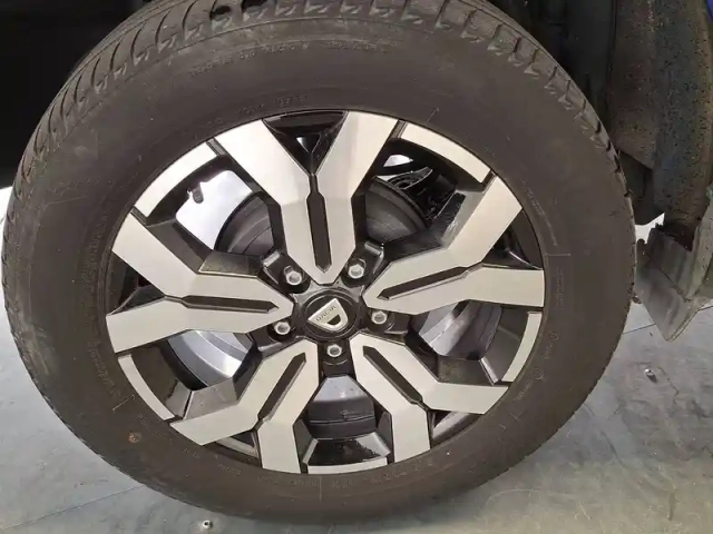 Dacia Duster blue dci 115 4x2 — photo 8