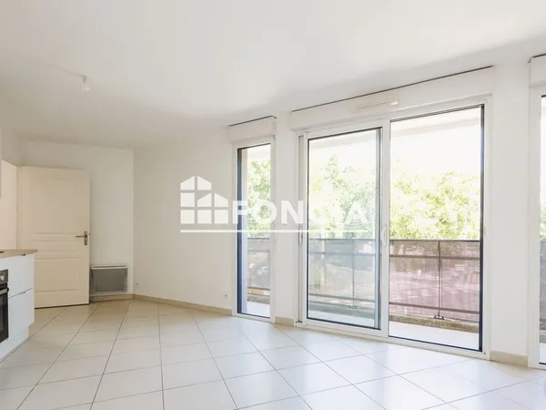 Appartement T2 - Rue de Vern - Garage - Balcon