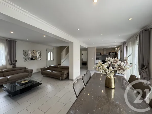 Maison 8 pièces 180 m²