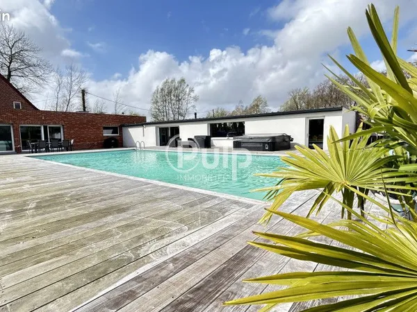Maison 4 pièces 280 m²