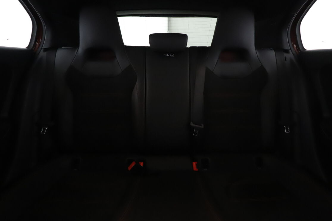 Mercedes-Benz Classe A 200 AMG Line 7G-DCT — photo 14