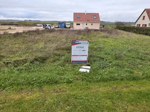 Terrain à bâtir viabilisé, libre de constructeur