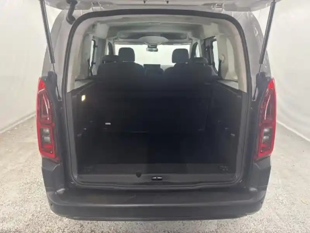 Citroën Berlingo taille m - 1.5 bluehdi 100ch s&amp;s plus 5 places — photo 8