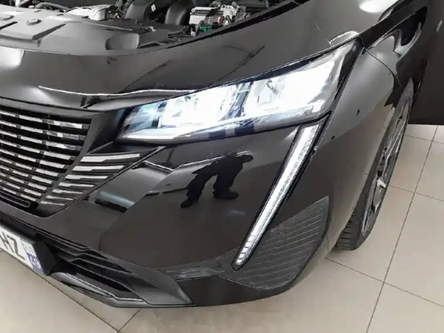 Peugeot 308 phev 180 e-eat8 — photo 37
