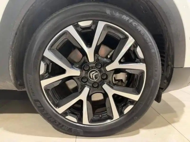 Citroën C5 Aircross hybrid 225ch shine pack e-eat8 — photo 10