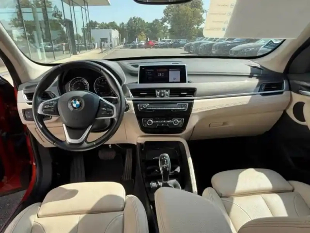 Bmw X1 sdrive18ia 140ch xline dkg7 — photo 5