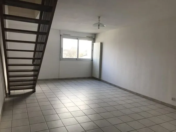 LESPINASSE. Appt T3 de 83m2 hab. - parking