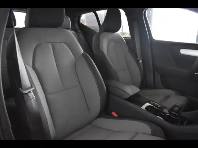 Volvo Xc40 t4 recharge 129 + 82ch plus dct 7 — photo 24