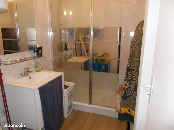 Chambre à louer urgent