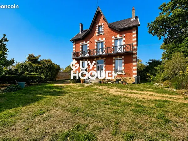 Maison 7 pièces 151 m²