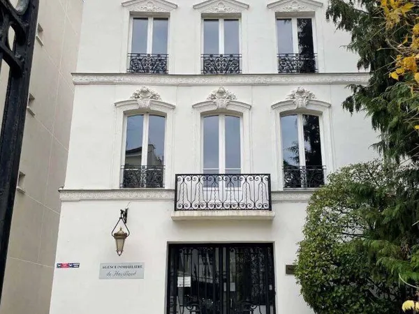 Maison 7 pièces 280 m²
