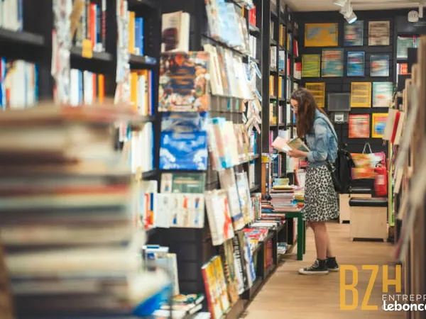 Fdj, librairie, presse 140 m² VANNES