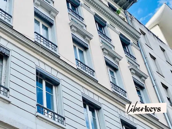 Bel appartement traversant T4 - 2/3 chambres - 107m² - Lacassagne - Lyon 3