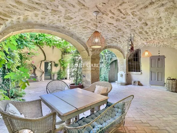 Lourmarin - Demeure de village à vendre dans le Sud Luberon