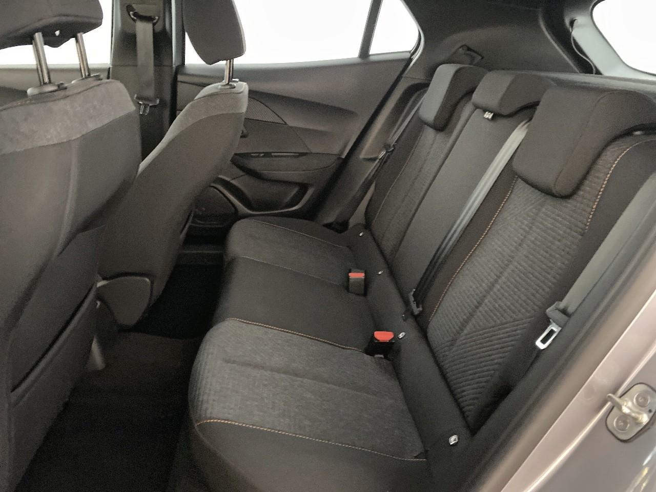 Peugeot 2008 hybrid 145 ch e-dcs6 style — photo 10