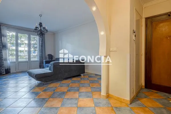 Appartement 4 pièces 82 m²