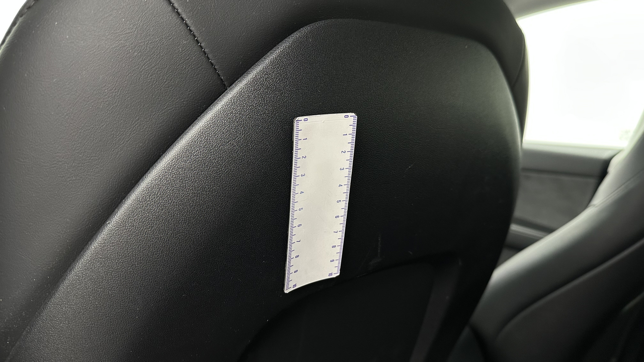 Tesla MODEL Y Standard RWD — photo 48