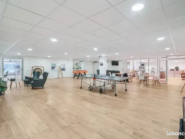 PARIS 20e - Ensemble immobilier de bureaux et locaux d'activités - 1 179 m² - ERP 4 & ERP 5 - PMR - 