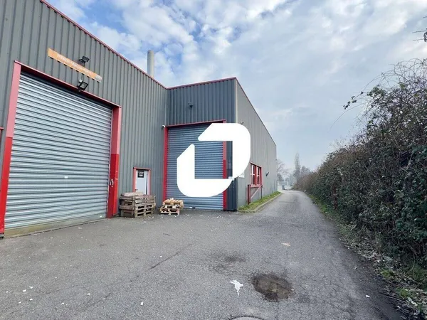 Local d'activité 459 m²
