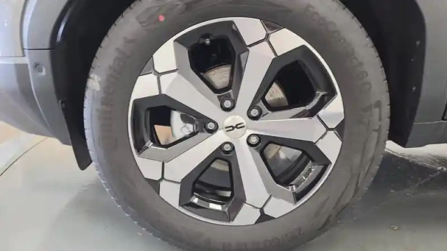 Dacia Duster eco-g 120 — photo 17