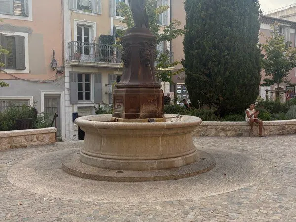 Local commercial duplex-Vieux village de Mougins
