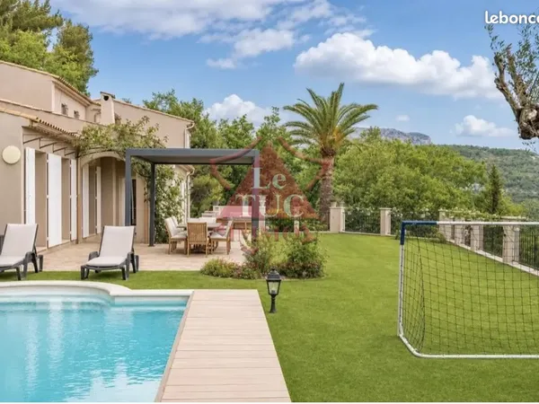 Villa 6 pièces 190 m²