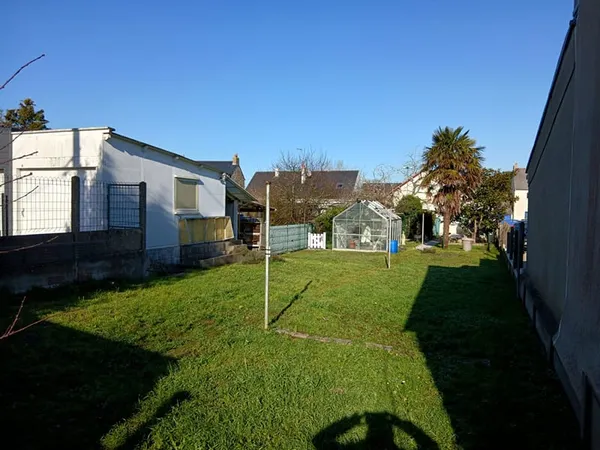 Terrain parcelle constructible de 281m2 TRIGNAC