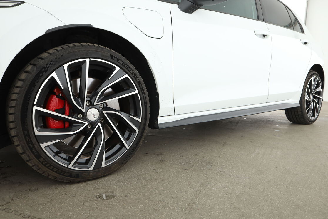 Volkswagen Golf VIII 1.4 eHybrid GTE DSG6 — photo 11