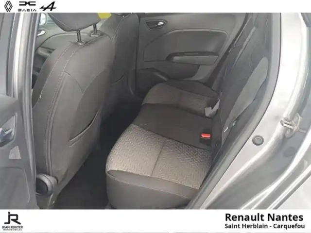 Renault Clio 1.0 tce 90ch evolution — photo 7