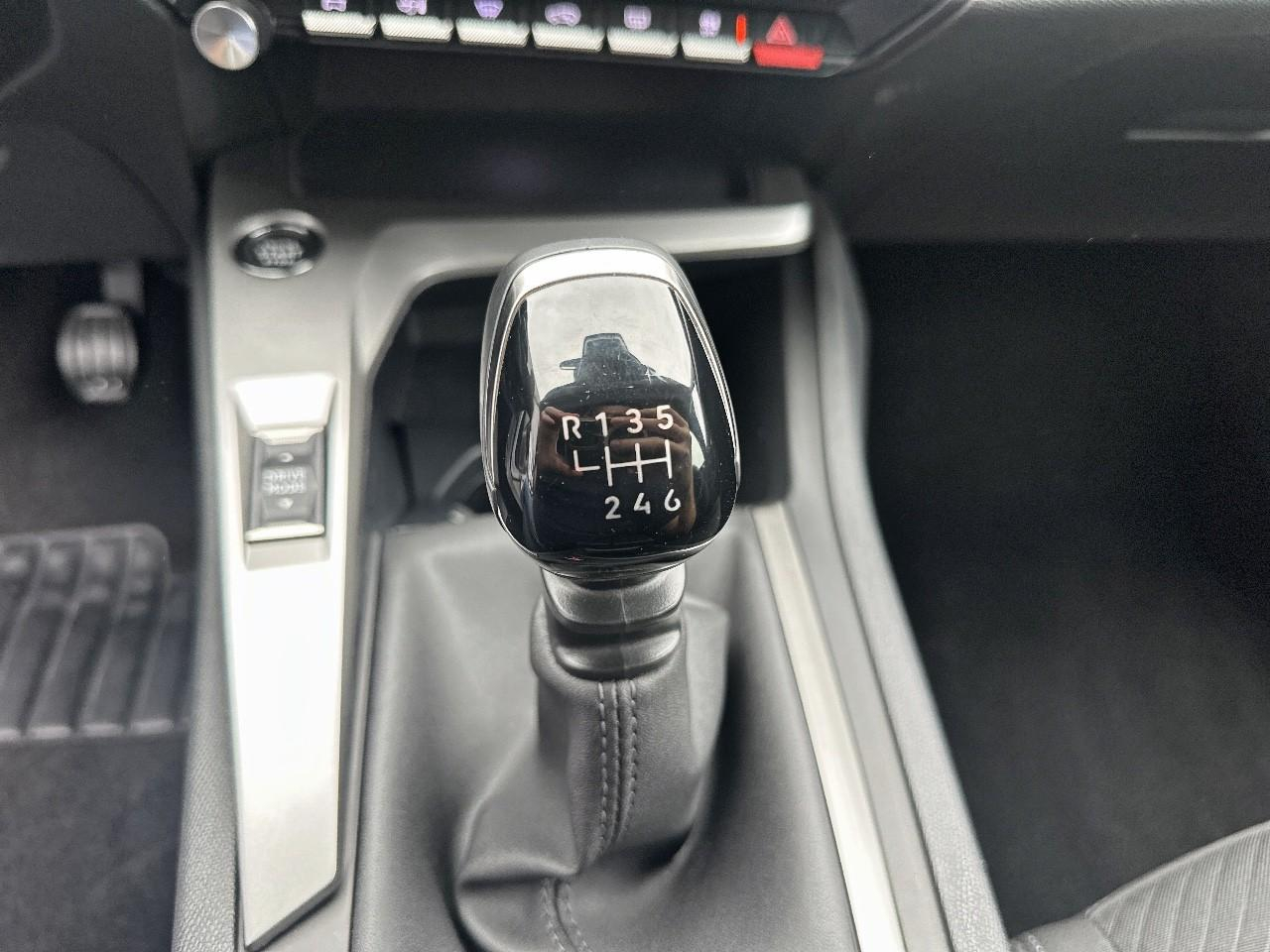 Peugeot 308 sw puretech 130ch s&s bvm6 active pack — photo 14