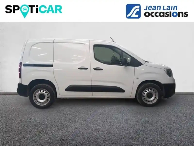 Opel Combo cargo 1.5 130 ch s/s l1h1 bvm6 augmente — photo 4