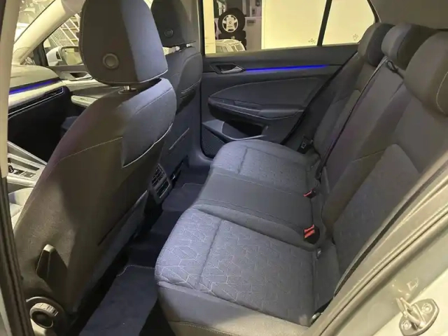 Volkswagen Golf 1.5 ehybrid 204 dsg6 — photo 26