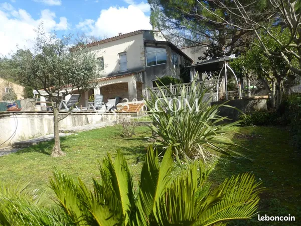 Propriété 6 pièces 132 m²