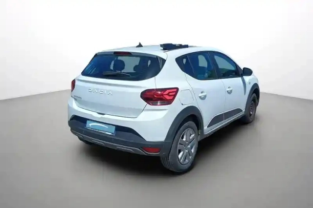Dacia Sandero tce 90 — photo 6