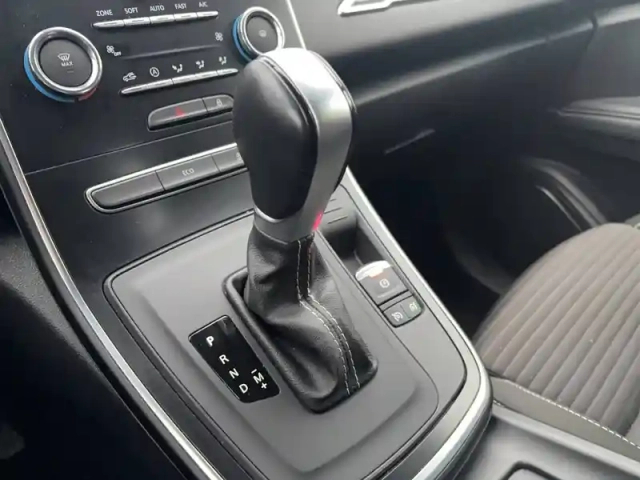 Renault Scenic grand  tce 140 fap edc - 21 — photo 43