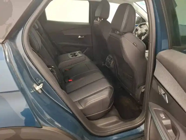 Peugeot 3008 hybrid 225 e-eat8 — photo 36