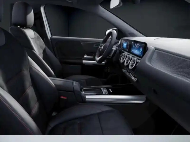 Mercedes Gla 250 e hybrid eq amg line — photo 9