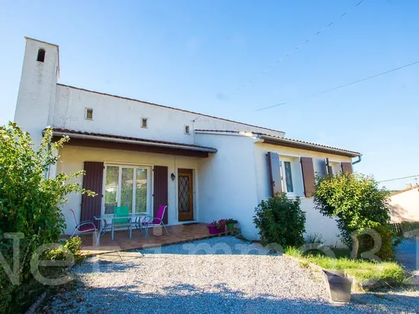 Très belle maison avec sous sol complet et jardin