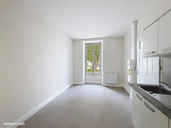 Studio 1 pièce 20 m²