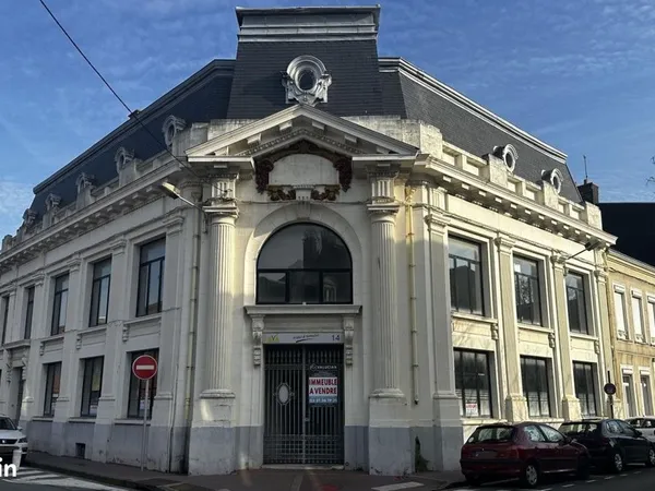 Bureaux 608 m²
