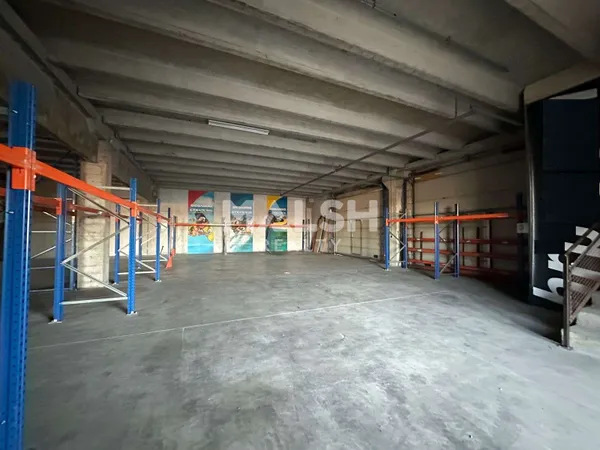 Local d'activités à louer 680m² proche ZAC à Anse