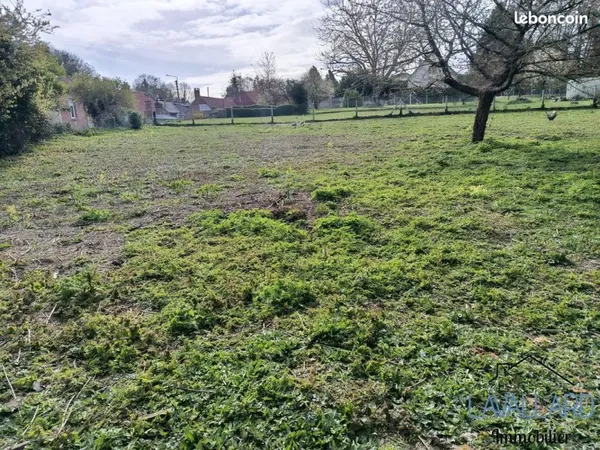 Terrain 1600 m² Flixecourt