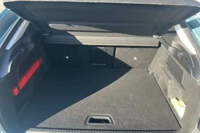 Citroën C4 e- 136 ch automatique — photo 1
