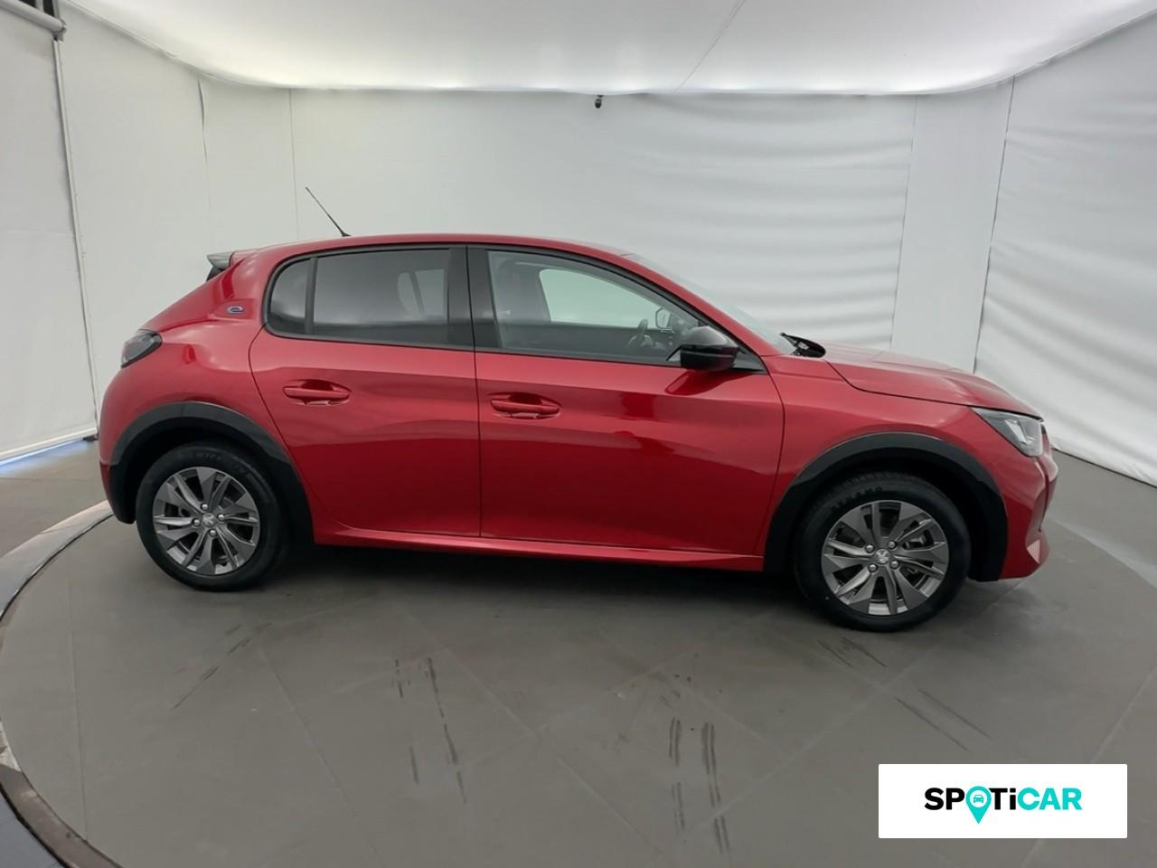 Peugeot 208 e-208 136ch allure pack — photo 4
