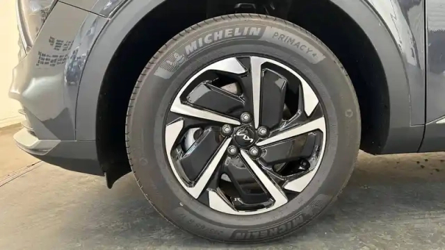 Kia Sportage 1.6 t-gdi 245ch isg hybride rechargeable bva6 4x4 — photo 5