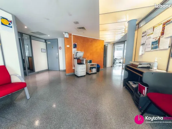 Bureaux 250 m²