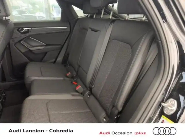 Audi Q3 sportback 45 tfsi e 245ch s line s tronic 6 — photo 9