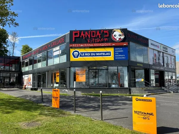 Local commercial 600 m²